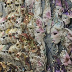 carnival costume shops guide tips