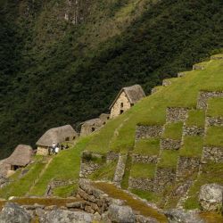 scenic cycling between historic landmarks
