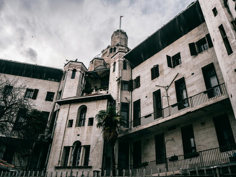 historic colonial architecture