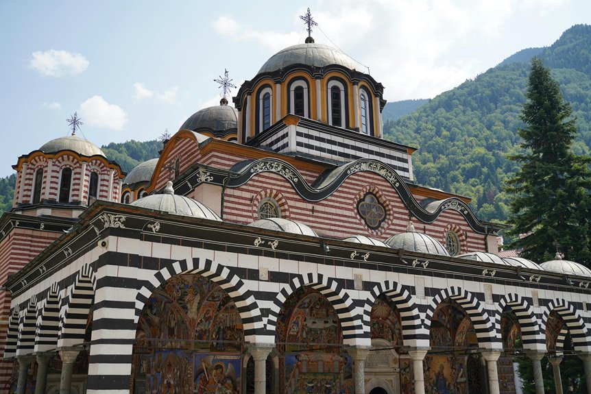 mountainous cypriot church frescoes
