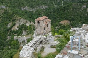 scenic historic challenging unforgettable hiking trails