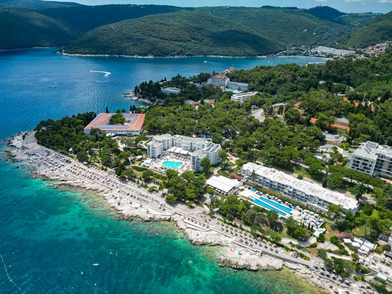 secluded peaceful beach hotel retreats