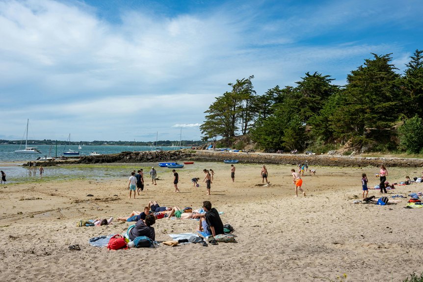 best beaches for family boating