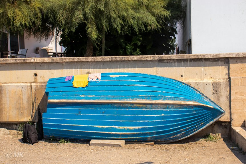 respectful coastal beach towel etiquette