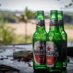 affordable beachfront pub options