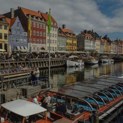 scenic harbour promenade walking tours
